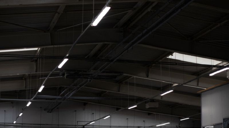 TDC-Glass-Company-Manufacturing-Facility-4X5A5041-768x432001